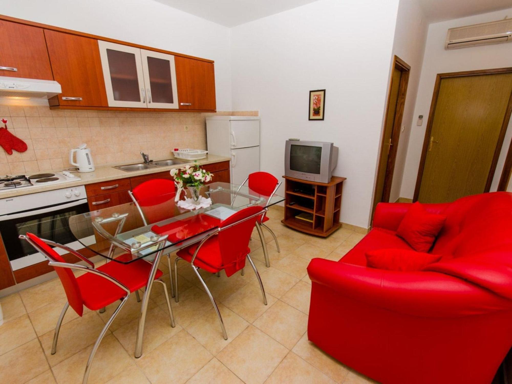Ivana Tr -two Bedroom With Terrace A1 Apartment